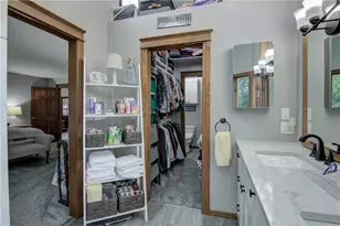 3920 Woodcrest Ct, Eau Claire, WI 54701 - Photo 23