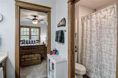 3920 Woodcrest Court, Eau Claire, WI 54701 - Photo 41