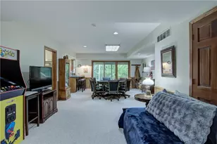 3920 Woodcrest Ct, Eau Claire, WI 54701 - Photo 43