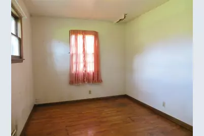 301 Church Street, Thorp, WI 54771 - Photo 9