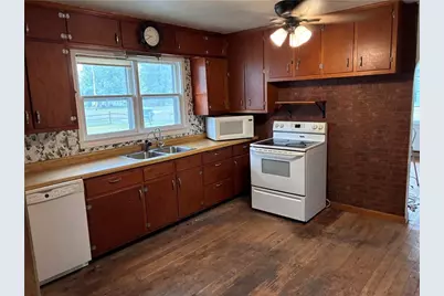 825 E Washington Street, Durand, WI 54736 - Photo 5