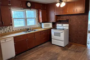 825 E Washington St, Durand, WI 54736 - Photo 5