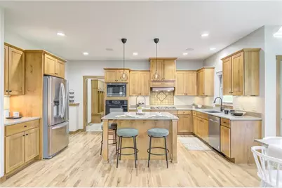 907 Sandalwood Drive, Altoona, WI 54720 - Photo 7