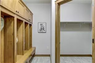 907 Sandalwood Dr, Altoona, WI 54720 - Photo 41