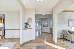 907 Sandalwood Dr, Altoona, WI 54720 - Photo 19