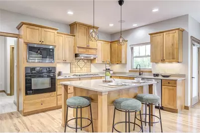 907 Sandalwood Drive, Altoona, WI 54720 - Photo 9