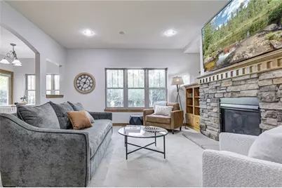 907 Sandalwood Drive, Altoona, WI 54720 - Photo 7