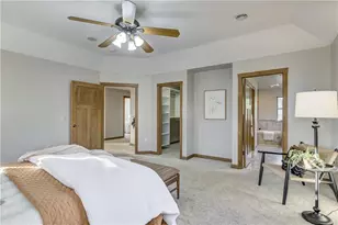 907 Sandalwood Dr, Altoona, WI 54720 - Photo 23