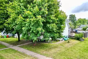 635 Centre St, Eau Claire, WI 54703 - Photo 3