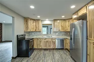 219 Main St, Greenwood, WI 54437 - Photo 9