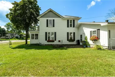 334 W Grand Avenue, Chippewa Falls, WI 54729 - Photo 5