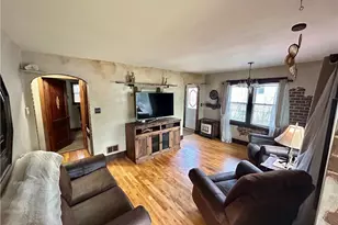 2226 Valley View Pl, Eau Claire, WI 54703 - Photo 7