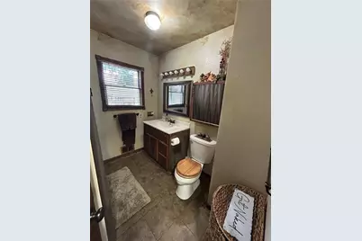 2226 Valley View Place, Eau Claire, WI 54703 - Photo 9