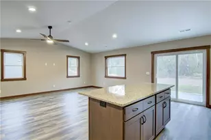 1806 Dorret Rd, Eau Claire, WI 54703 - Photo 13