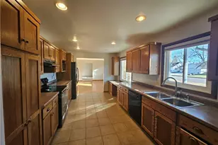 532 Macomber St, Chippewa Falls, WI 54729 - Photo 11