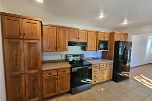 532 Macomber St, Chippewa Falls, WI 54729 - Photo 9