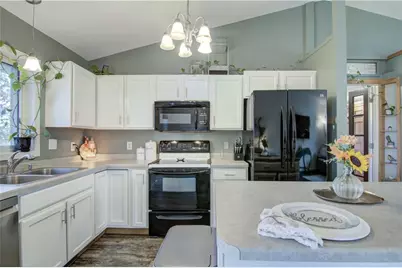 2314 Vesterheim Street, Eau Claire, WI 54703 - Photo 5