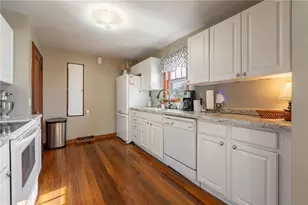 700 Washington St, Thorp, WI 54771 - Photo 9