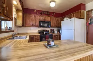 12825 Thomas St, Osseo, WI 54758 - Photo 9