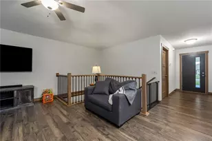 1337 Juniper Pl, Eau Claire, WI 54703 - Photo 7