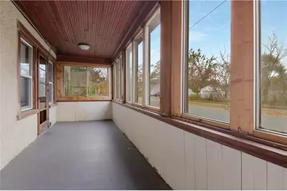 739 Broadway Street, Eau Claire, WI 54703 - Photo 9