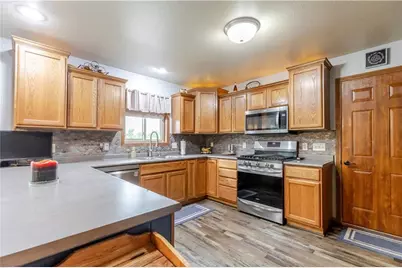 1290 Pleasant Hill Road, Eau Claire, WI 54703 - Photo 5