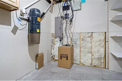 4616 Oakwood Hills Parkway, Eau Claire, WI 54701 - Photo 45