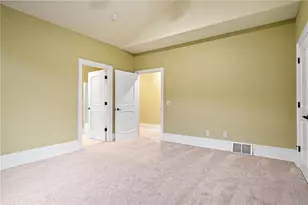 4616 Oakwood Hills Pkwy, Eau Claire, WI 54701 - Photo 27