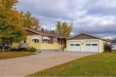 809 E 6th Street, Ladysmith, WI 54848 - Photo 1