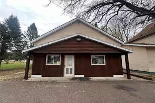 2202 S Broadway St, Menomonie, WI 54751 - Photo 31