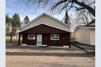 2202 Broadway Street, Menomonie, WI 54751 - Photo 31
