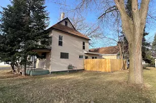 2202 S Broadway St, Menomonie, WI 54751 - Photo 43