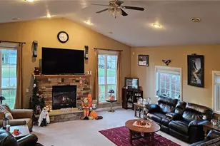 619 Rose St, Black River Falls, WI 54615 - Photo 9