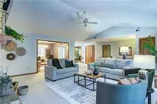 2030 Abbe Hill Dr, Eau Claire, WI 54703 - Photo 9