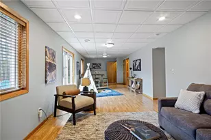 2523 Kenora Pkwy, Eau Claire, WI 54703 - Photo 33