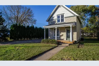 324 Mead Street, Eau Claire, WI 54703 - Photo 3