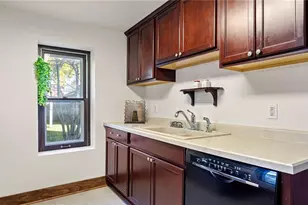 324 Mead St, Eau Claire, WI 54703 - Photo 9