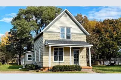 324 Mead Street, Eau Claire, WI 54703 - Photo 1