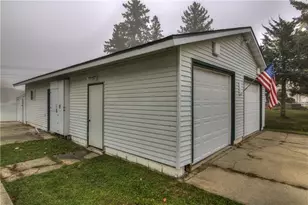 611 8th St, Wabasha, MN 55981 - Photo 5