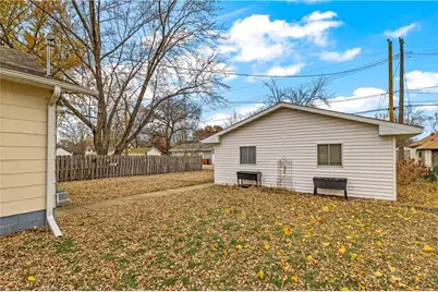 1524 Lyndale Avenue, Eau Claire, WI 54701 - Photo 25