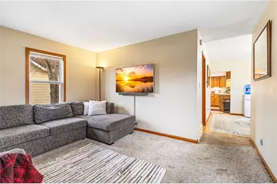 1524 Lyndale Avenue, Eau Claire, WI 54701 - Photo 9