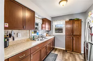 619 Fairfax St, Altoona, WI 54720 - Photo 11