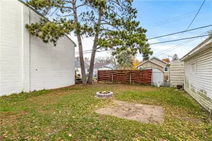 619 Fairfax St, Altoona, WI 54720 - Photo 27