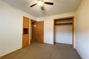 4927 Jeffers Rd, Eau Claire, WI 54703 - Photo 9