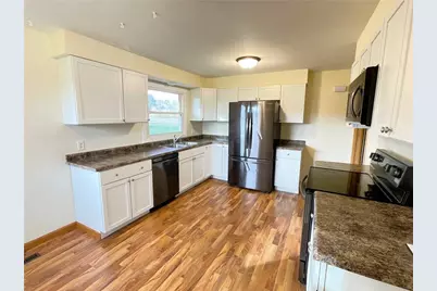 4927 Jeffers Road, Eau Claire, WI 54703 - Photo 3