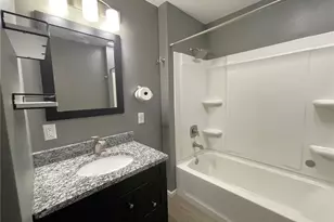 4927 Jeffers Rd, Eau Claire, WI 54703 - Photo 7