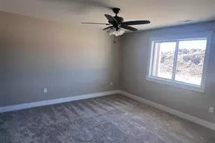 4916 Woodland Pk Dr, Eau Claire, WI 54701 - Photo 5