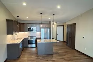 4916 Woodland Pk Dr, Eau Claire, WI 54701 - Photo 3