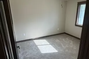 4916 Woodland Pk Dr, Eau Claire, WI 54701 - Photo 5