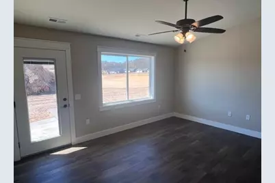 4916 Woodland Park Drive, Eau Claire, WI 54701 - Photo 3